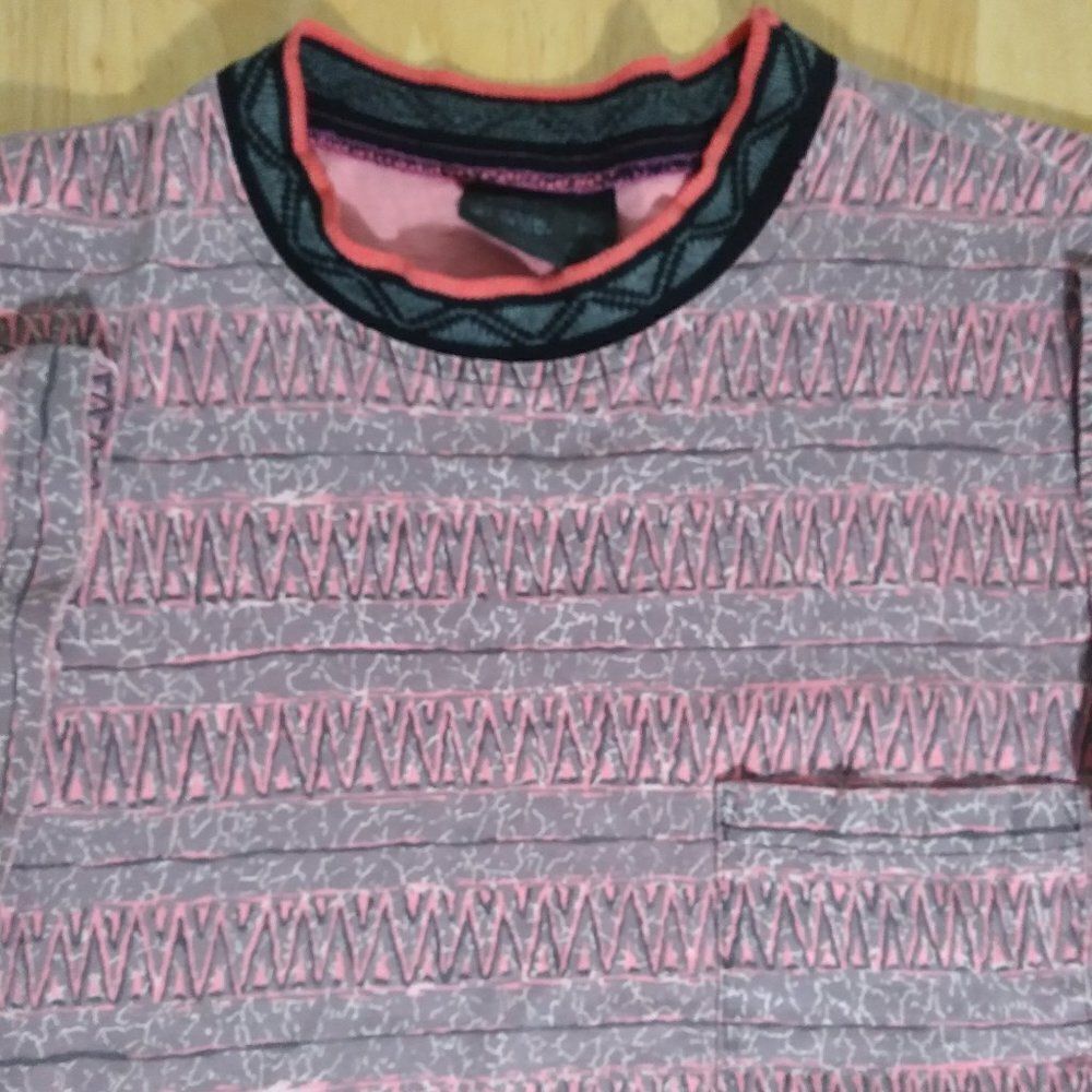 Vintage 90s Tom Grease Triangle Pattern Pocket T-Shirt